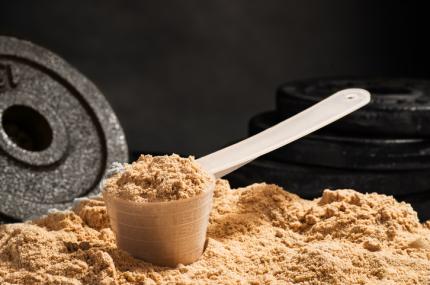 Can I Mix Whey Protein With Milk, Milk Protein or Casein? | MUSCLE INSIDER