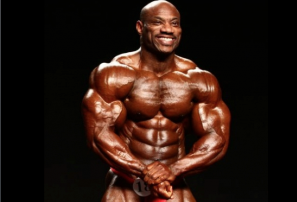 Dexter Jackson's most muscular : r/bodybuilding